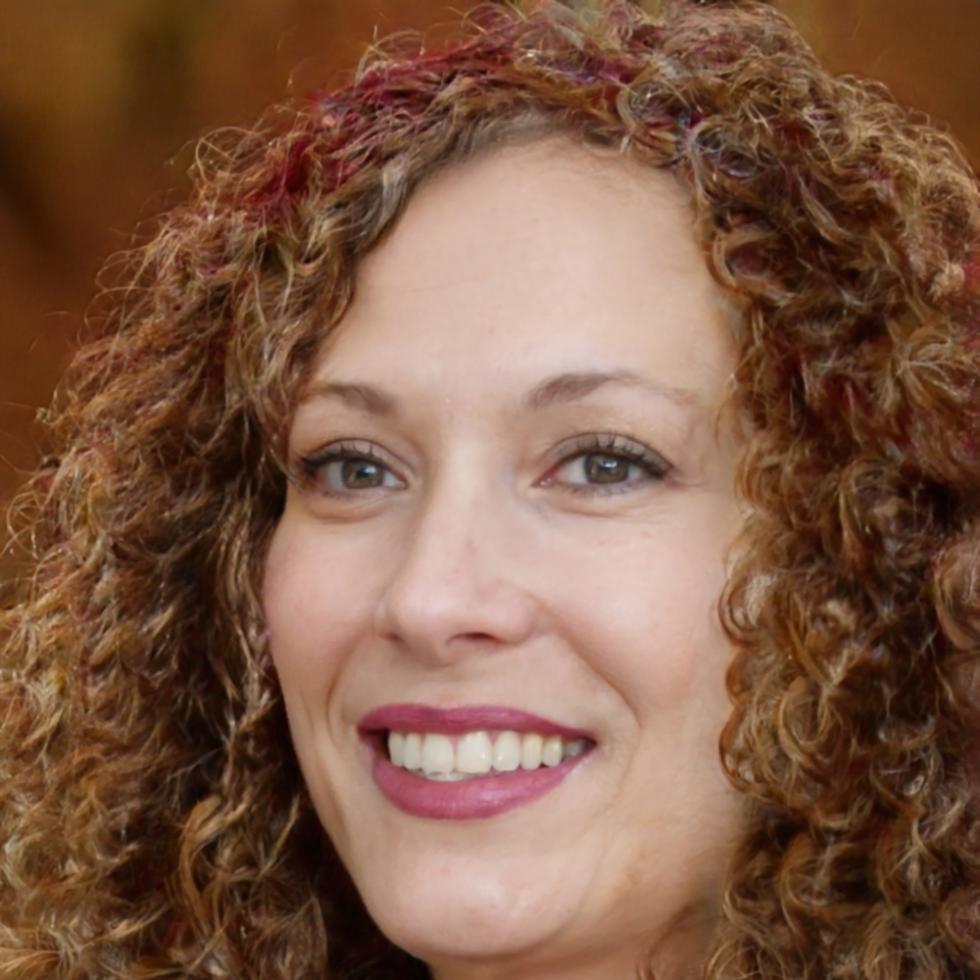 Dr. Sarah Müller - Gründerin und Bildungsexpertin